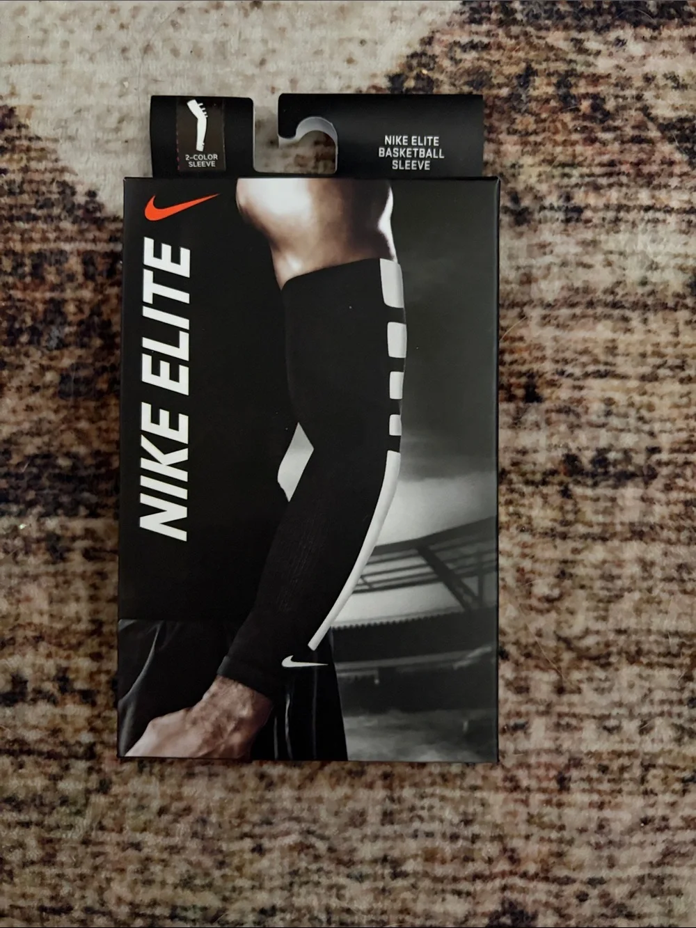 Nike Elite White and Black Men's Basketball Sleeve